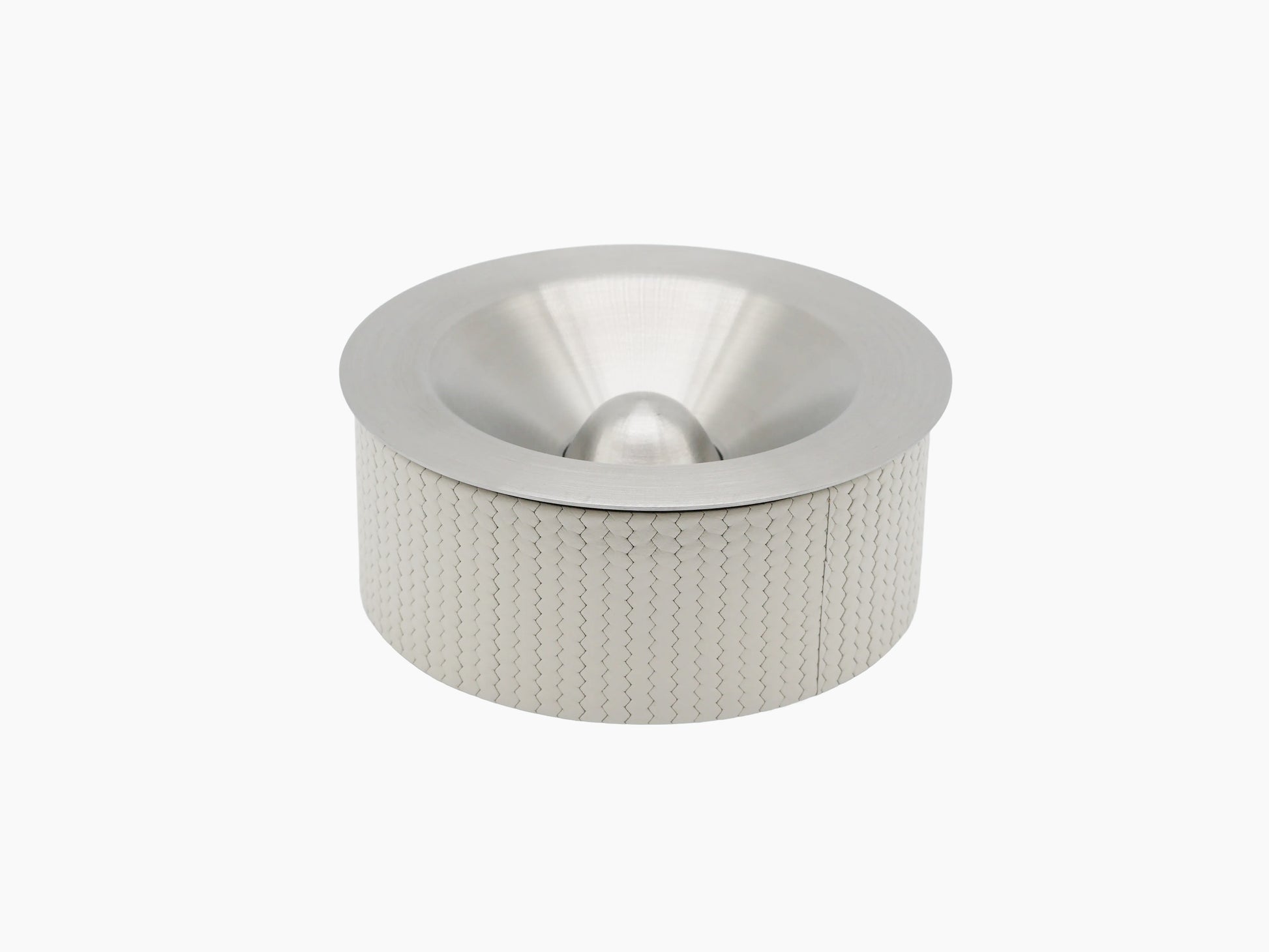 Vulcano Ashtray with polished chrome rim leather wrapped body and rotating cover