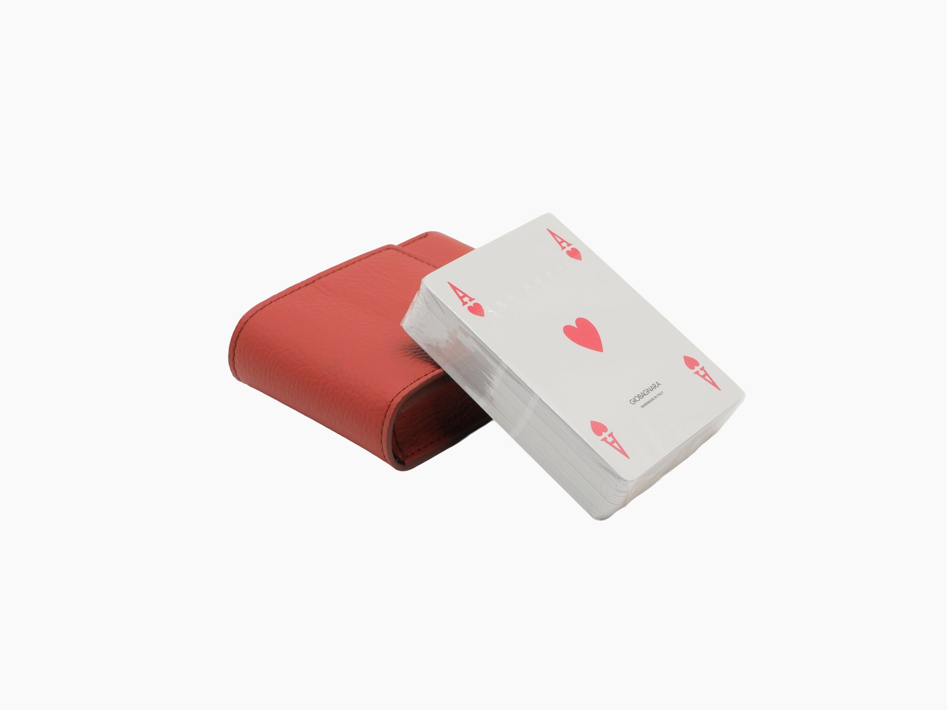 Red Pelle Frau leather playing cards pochette with a deck of Giobagnara cards